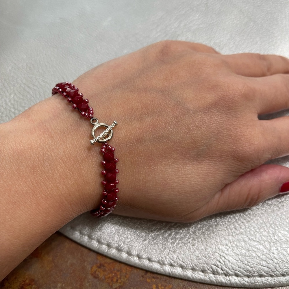 Handmade Bead bracelet Burgundy